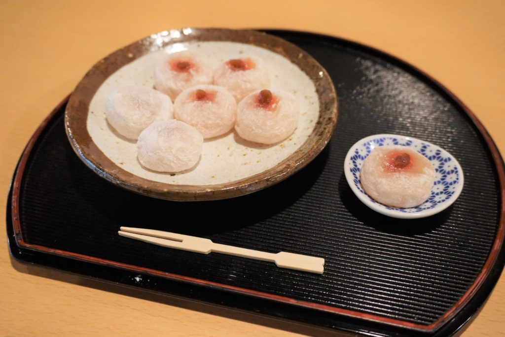 鬼太郎茶屋の目玉餅